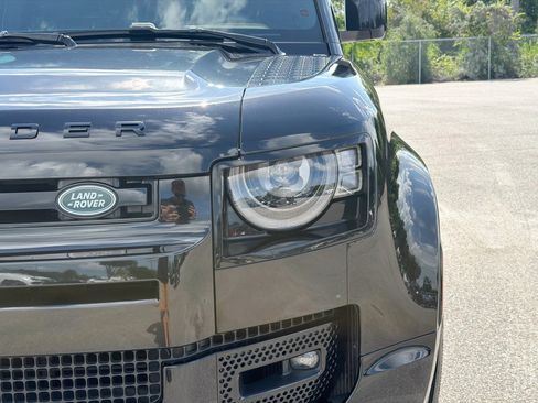 Used 2024 Land Rover Defender 130 X AWD/4WD image 9