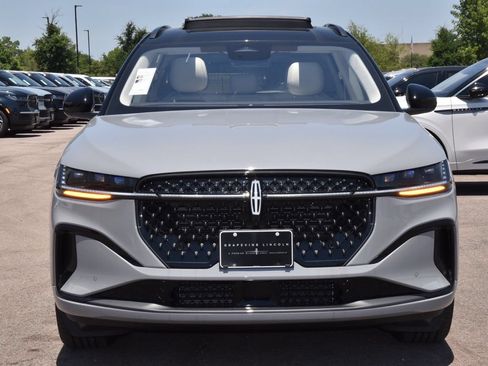 New 2026 Lincoln Nautilus Black Label w/ Jet Appearance Package AWD/4WD image 2