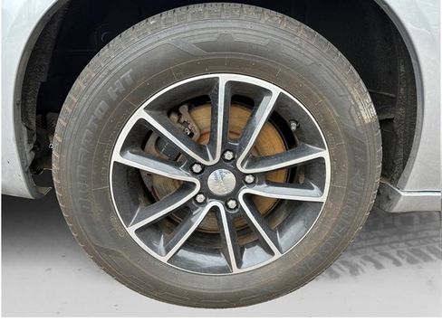 Used 2017 Dodge Grand Caravan SE FWD image 16