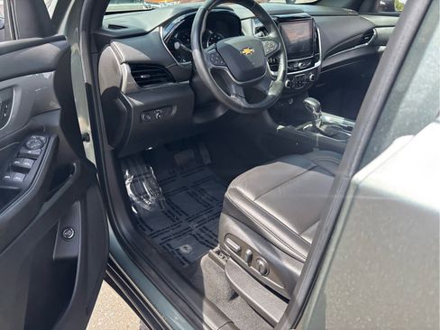 Used 2023 Chevrolet Traverse LT AWD/4WD image 12