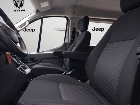 Used 2023 Ford Transit 350 XLT image 8