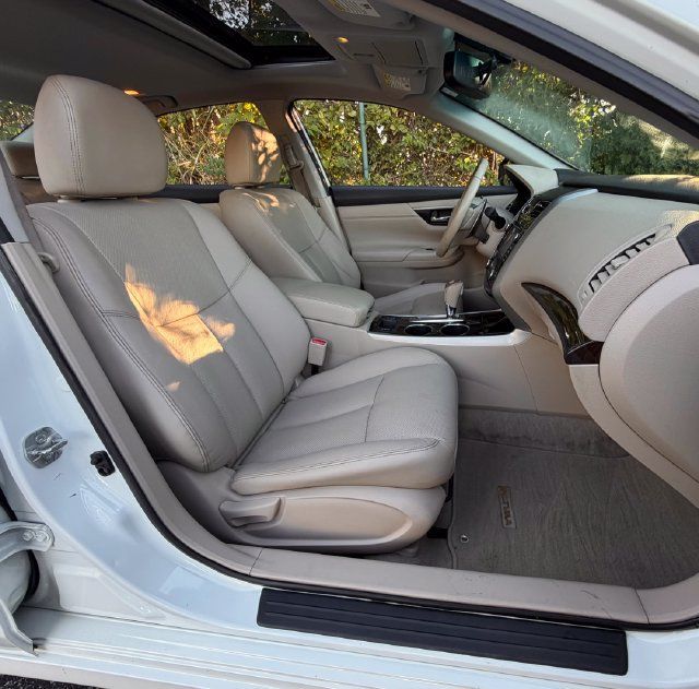 Used 2014 Nissan Altima 3.5 SL w/ Technology Package FWD image 27