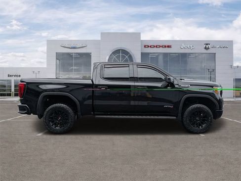 Used 2021 GMC Sierra 1500 AT4 w/ AT4 Premium Package AWD/4WD image 2
