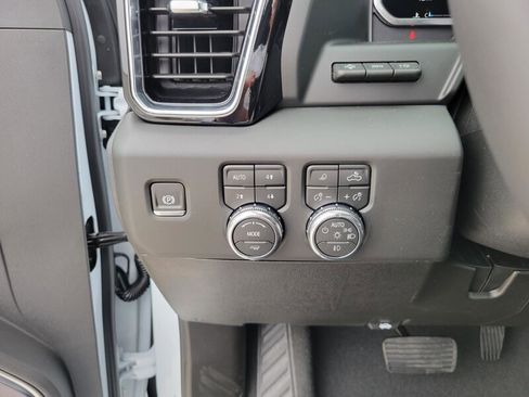 New 2026 GMC Sierra 3500 Denali Ultimate image 21