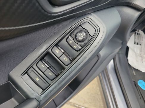 Used 2018 Subaru Crosstrek 2.0i Premium image 13