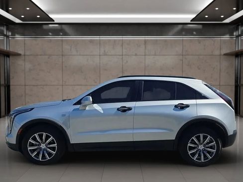 Used 2020 Cadillac XT4 Sport w/ Cold Weather Package AWD/4WD image 5