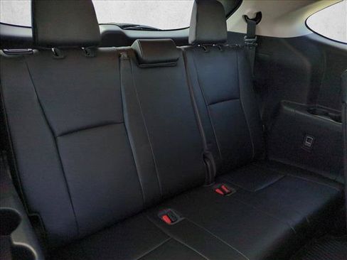 Certified 2020 Toyota Highlander XLE AWD/4WD image 19