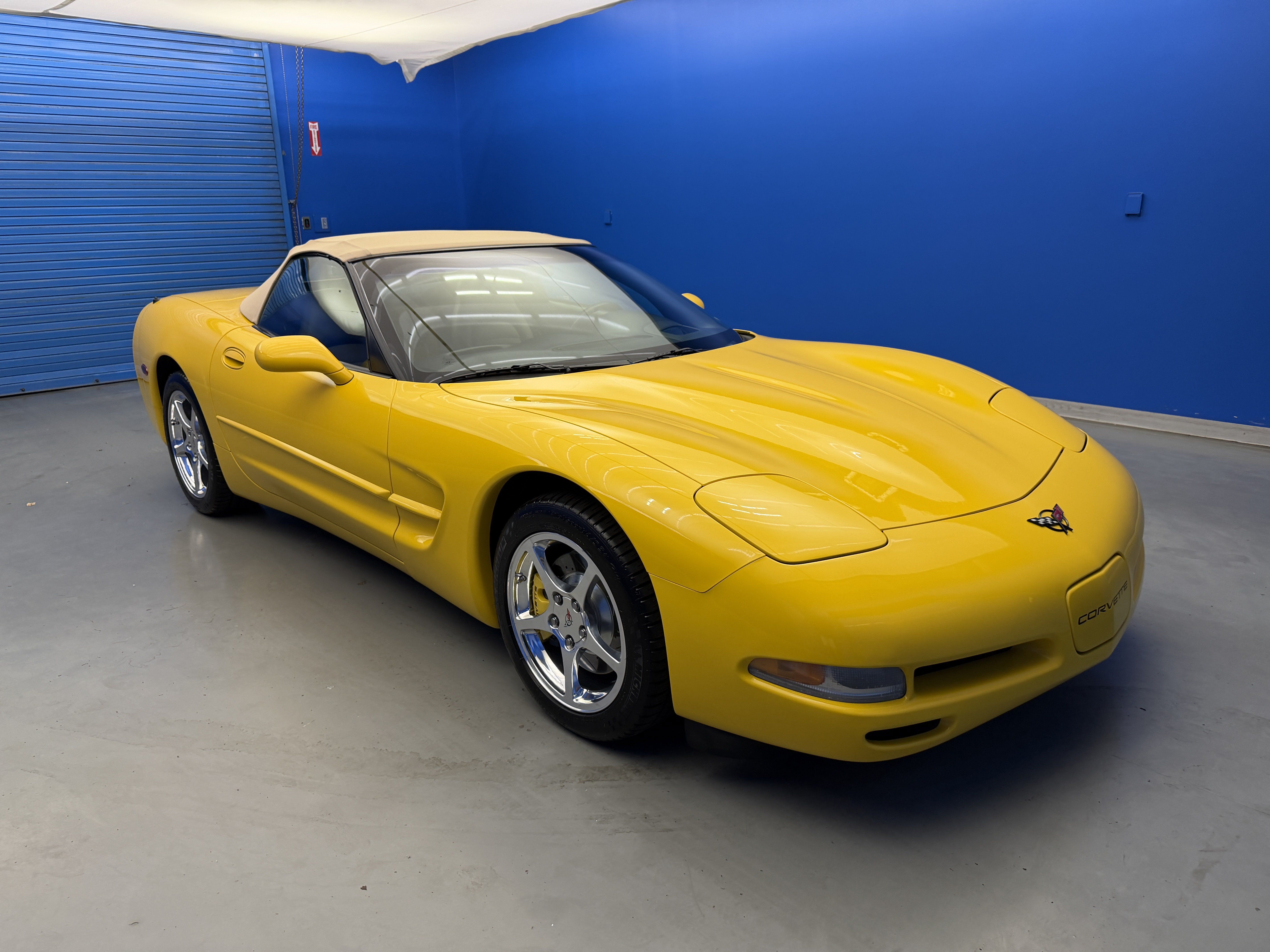 Used 2002 Chevrolet Corvette Convertible w/ Preferred Equipment Group2 RWD image 2