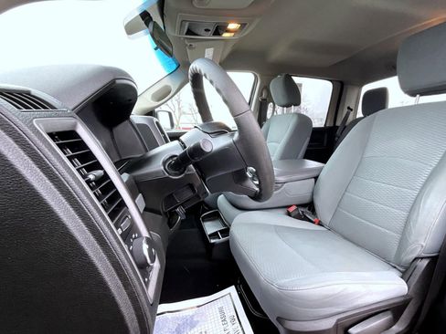 Certified 2019 RAM 1500 Express w/ Express Value Package image 11