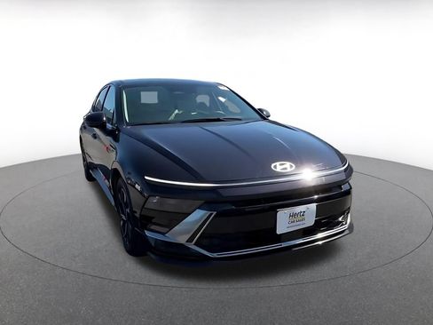 Used 2025 Hyundai Sonata SEL FWD image 3