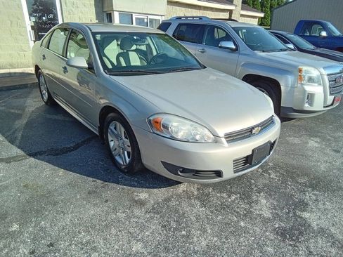 Used 2011 Chevrolet Impala LT image 2
