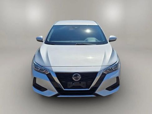 Used 2021 Nissan Sentra SV image 2