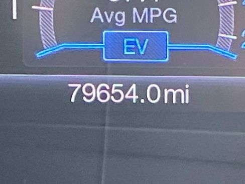 Used 2019 Ford Fusion SE image 18