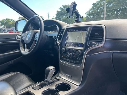 Used 2018 Jeep Grand Cherokee Limited w/ Mopar Chrome Edition Group image 25