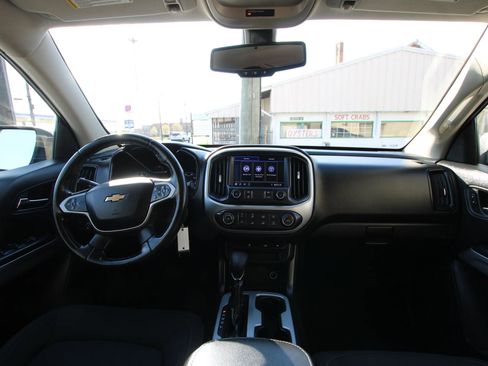 Used 2022 Chevrolet Colorado LT w/ LT Convenience Package image 13