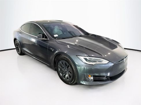 Used 2019 Tesla Model S 75D AWD/4WD image 31