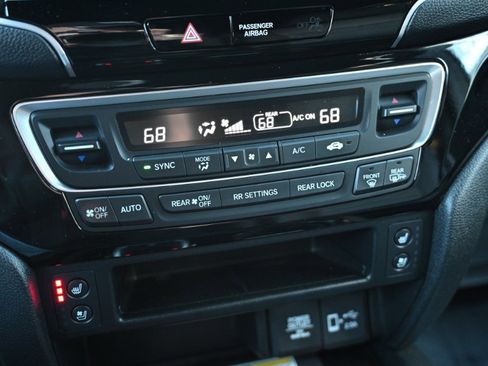 Used 2022 Honda Passport Elite image 32