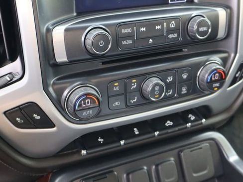 Used 2018 GMC Sierra 1500 SLT w/ Texas SLT Premium Package AWD/4WD image 24