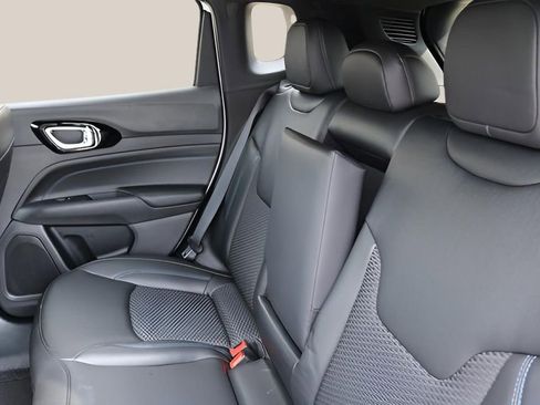 New 2026 Jeep Compass Latitude AWD/4WD image 15