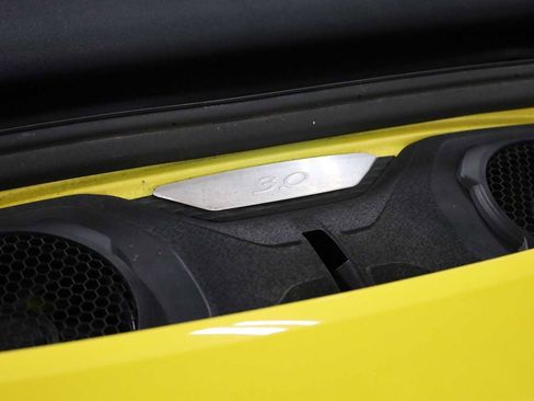 Certified 2022 Porsche 911 Carrera image 41