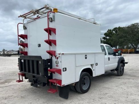Used 2016 Ford F550 2WD SuperCab Super Duty image 2