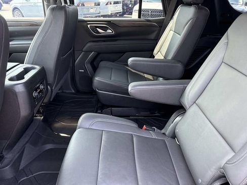 Used 2022 Chevrolet Tahoe Z71 w/ Z71 Off-Road Package AWD/4WD image 19