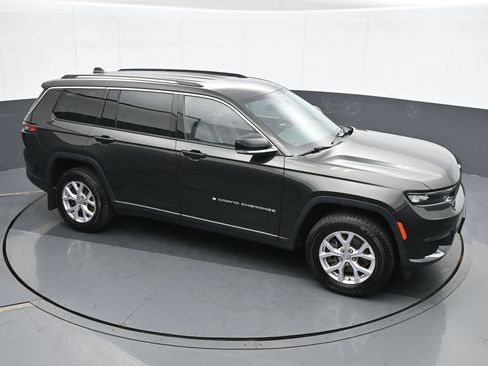 Used 2022 Jeep Grand Cherokee L Limited AWD/4WD image 25