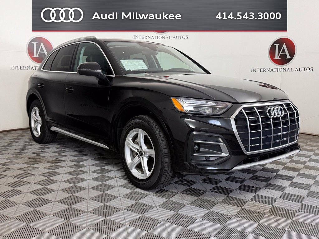 Used 2024 Audi Q5 2.0T Premium w/ Convenience Package AWD/4WD image 1