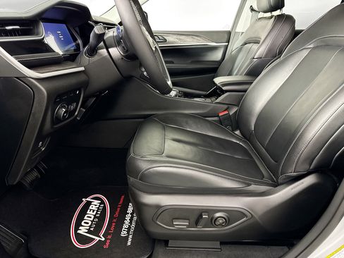 Used 2022 Jeep Grand Cherokee Limited 4xe image 19