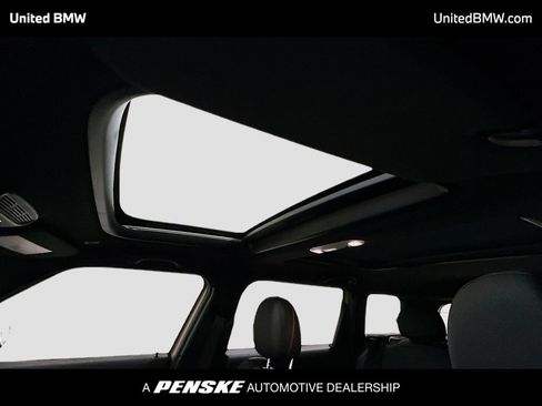 Used 2022 MINI Cooper Clubman S w/ Premium Package image 12