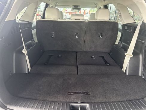 Used 2025 Kia Sorento S FWD image 12