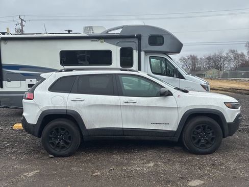 Used 2021 Jeep Cherokee Trailhawk w/ Sun, Sound & Nav Group image 12