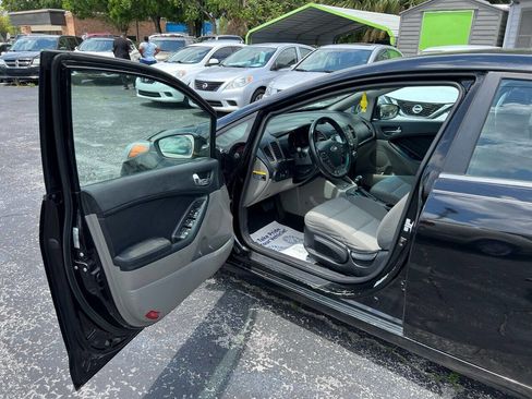 Used 2014 Kia Forte EX image 9