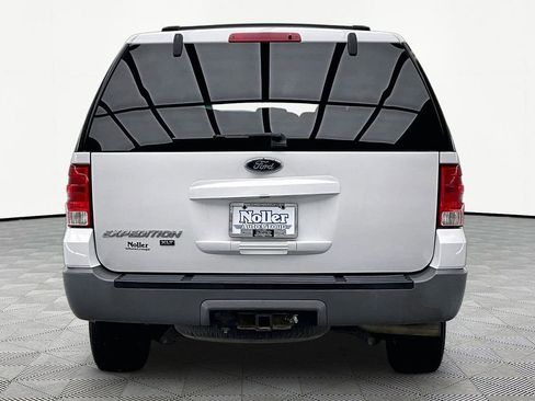 Used 2003 Ford Expedition XLT AWD/4WD image 4