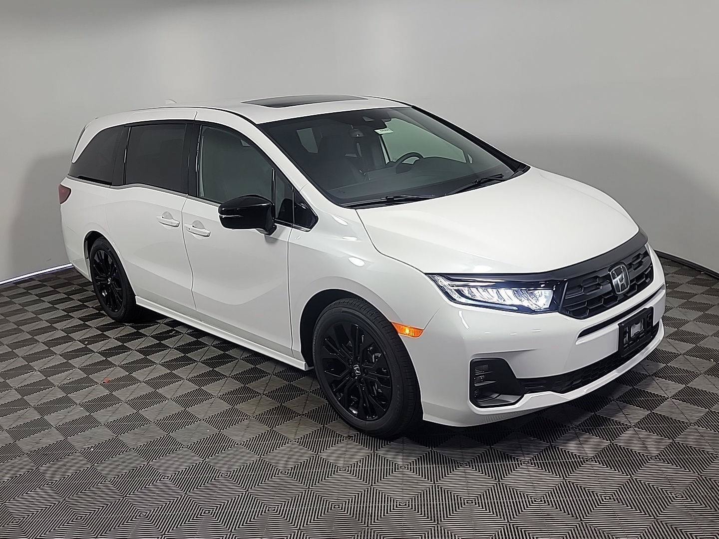 New 2027 Honda Odyssey Sport-L image 2