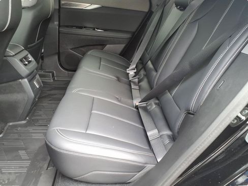 New 2027 Cadillac Optiq Luxury w/ LPO, Floor Liner Package AWD/4WD image 11