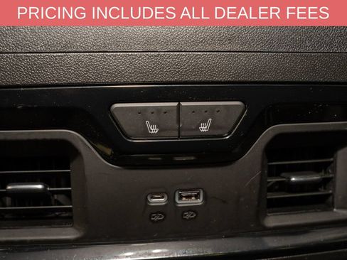 Used 2023 GMC Sierra 1500 AT4 w/ AT4 Preferred Package AWD/4WD image 8