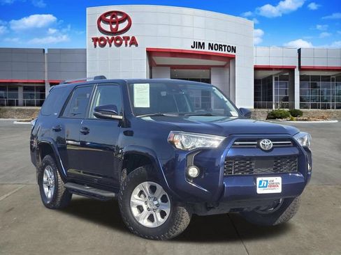 Used 2020 Toyota 4Runner SR5 Premium w/ Moonroof Package AWD/4WD image 1