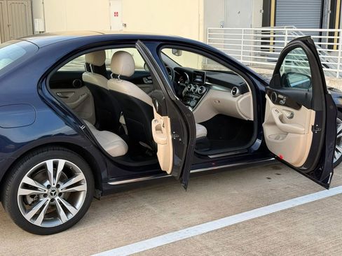 Used 2018 Mercedes-Benz C 300 Sedan image 19
