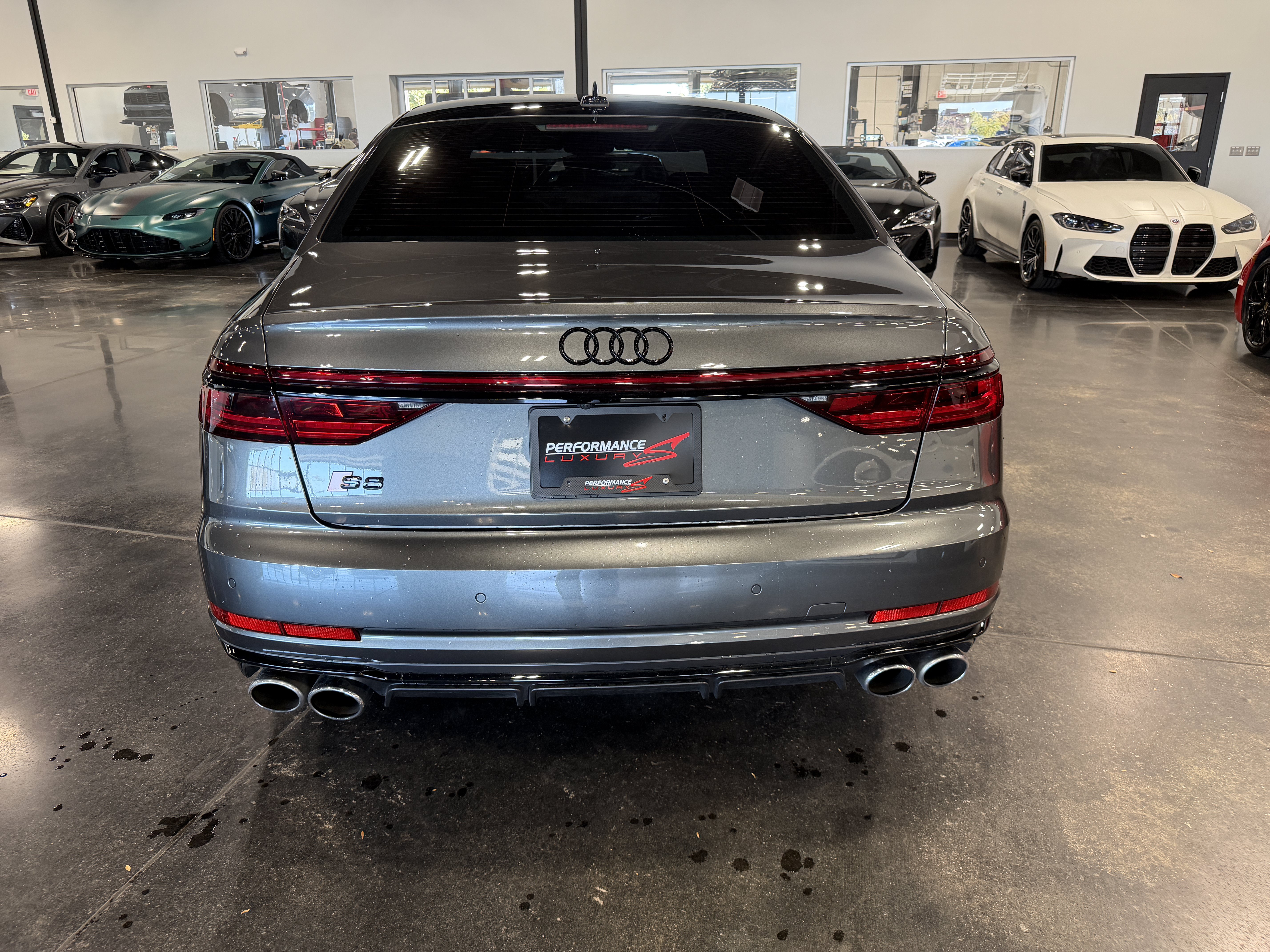 Used 2024 Audi S8 AWD/4WD image 6