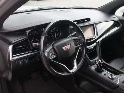 Used 2020 Cadillac XT6 Premium Luxury AWD/4WD image 17