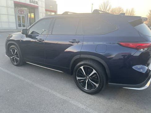 Used 2022 Toyota Highlander XSE image 5