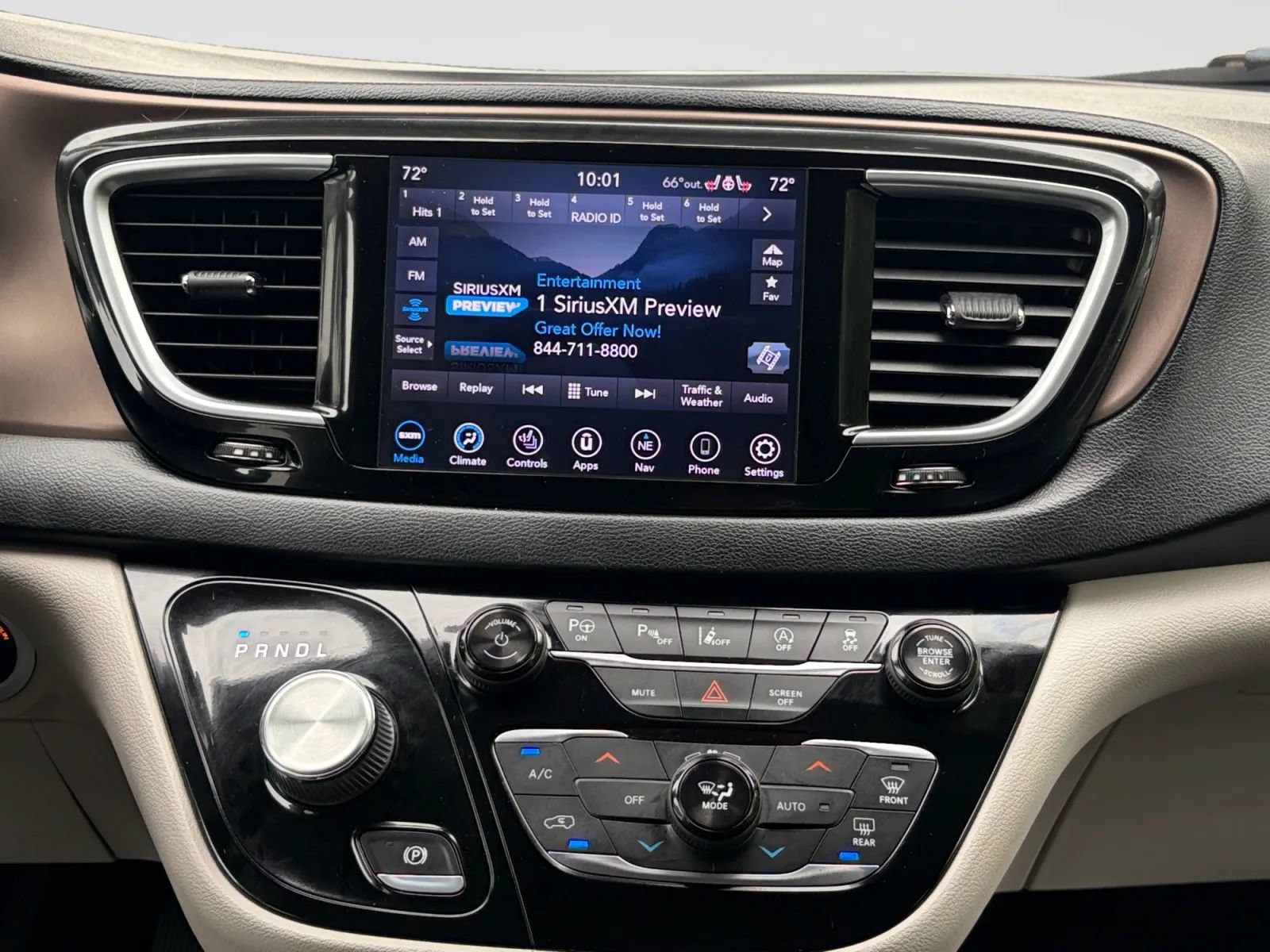 Used 2019 Chrysler Pacifica Touring-L Plus w/ Advanced Safetytec Group FWD image 25
