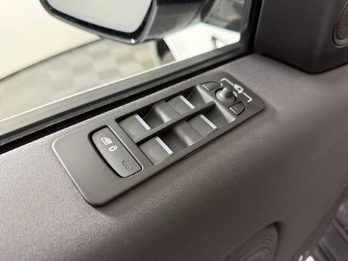 Certified 2024 Land Rover Discovery Sport S image 13