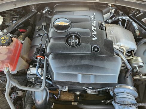 Used 2023 Chevrolet Camaro LT RWD image 30