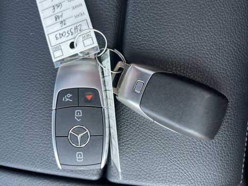 Certified 2026 Mercedes-Benz GLE 350 4MATIC image 37