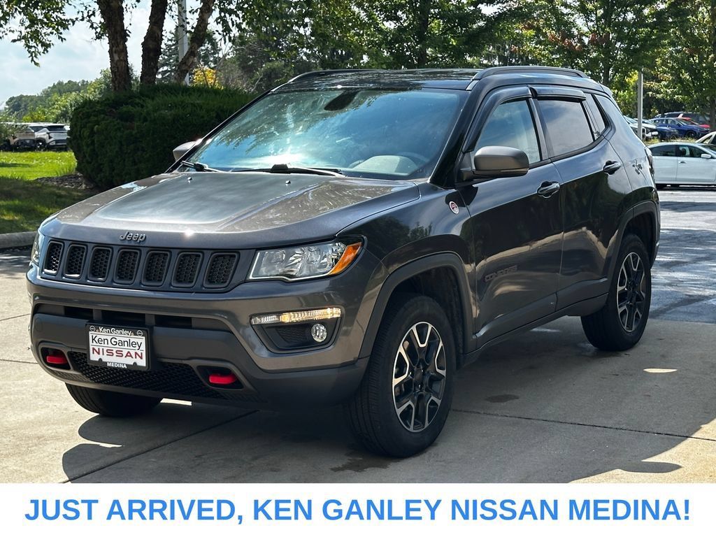 Used 2019 Jeep Compass Trailhawk w/ Popular Equipment Group AWD/4WD image 7