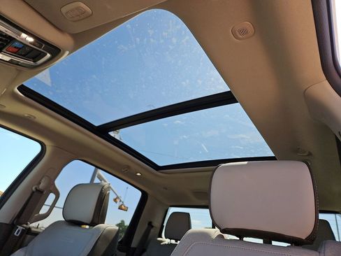 New 2026 RAM 1500 Laramie AWD/4WD image 15