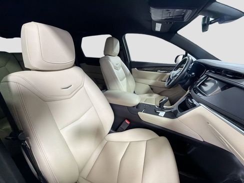 Used 2019 Cadillac XT5 AWD image 30