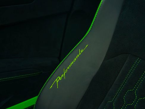 Used 2024 Lamborghini Urus Performante image 74